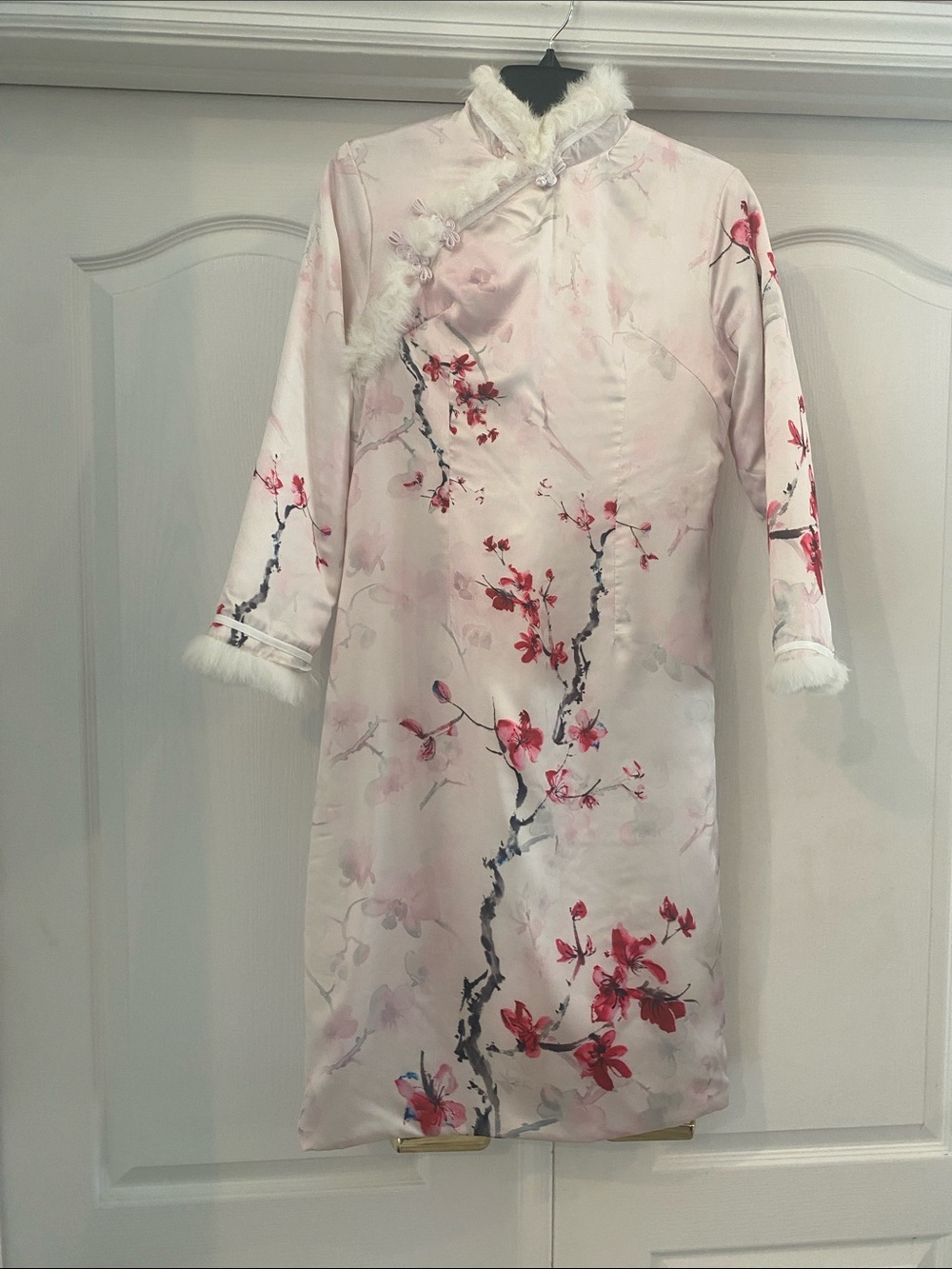 Floral Chinese style dress with faux fur